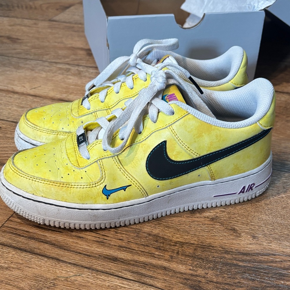 Nike Air Force 1 Yellow with Black Swoosh 7y (8.5 women’s)
